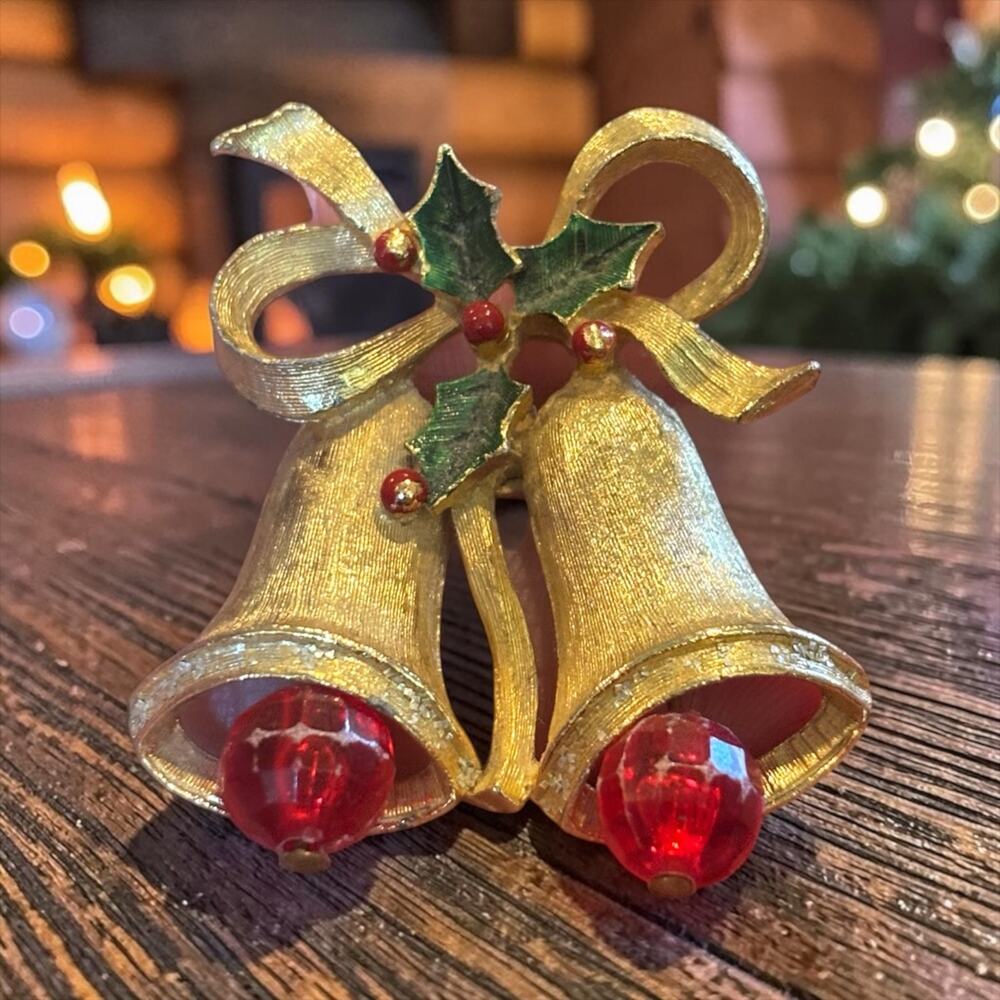 Vintage Christmas Bells Brooch Red Lucite Dangle Jingle Bells Gold Tone Holly